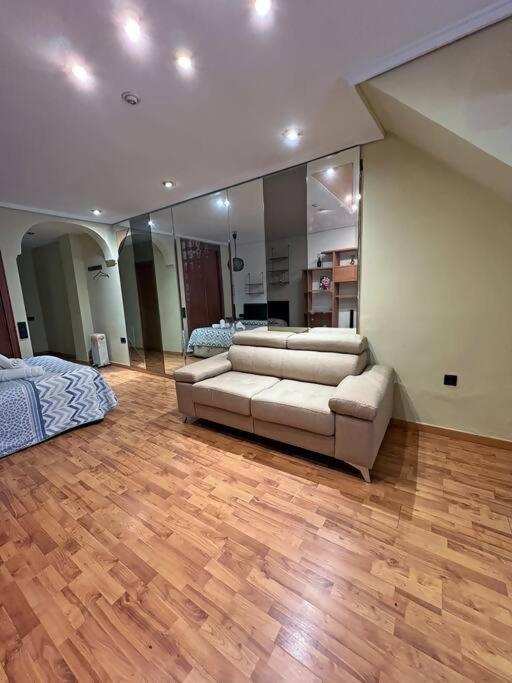 Estudio Para Parejas Con Wifi En La Playa Valensiya Oda fotoğraf